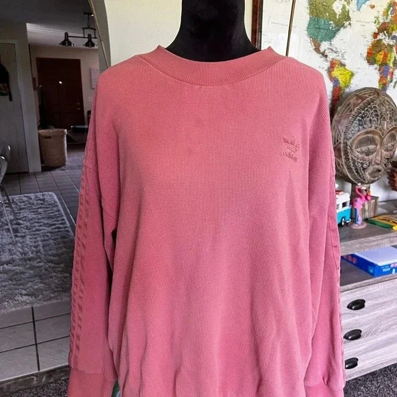 Adidas oversized top - Picture 10 of 13